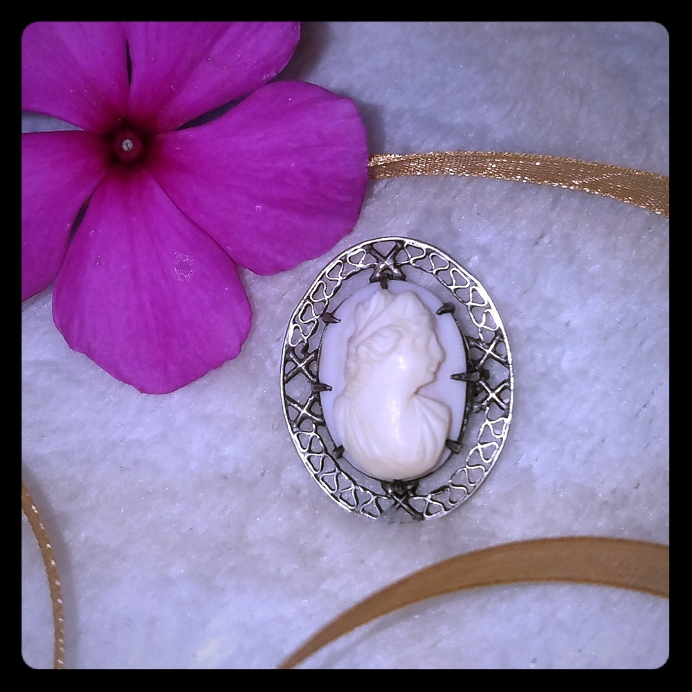 Vintage stamped sterling silver cameo